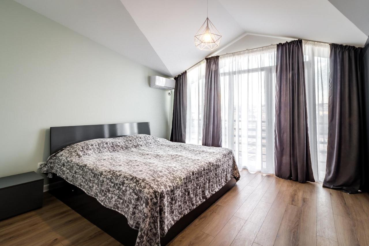 Modern Apartment In Old Tbilisi Exterior photo