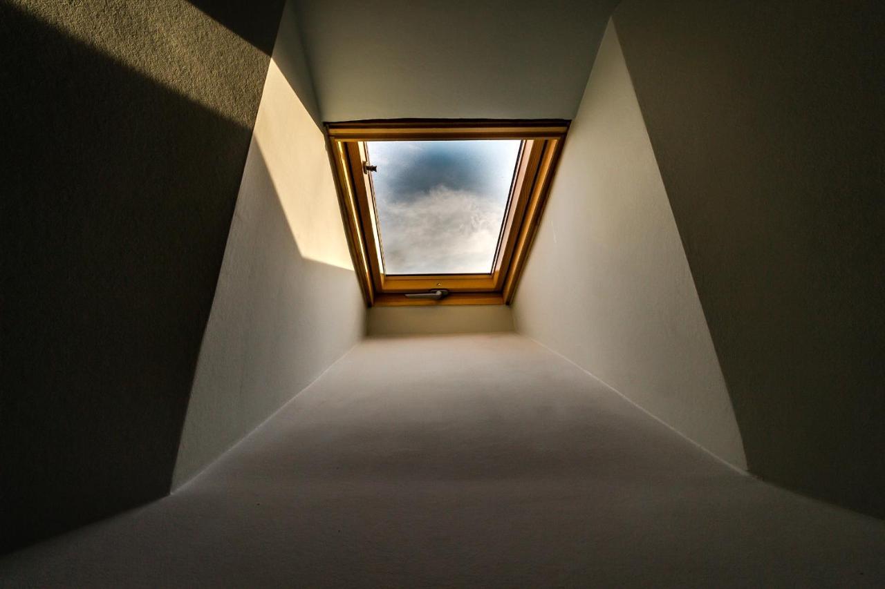 Modern Apartment In Old Tbilisi Exterior photo